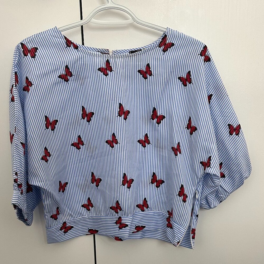 Butterfly Print Cropped Blouse
